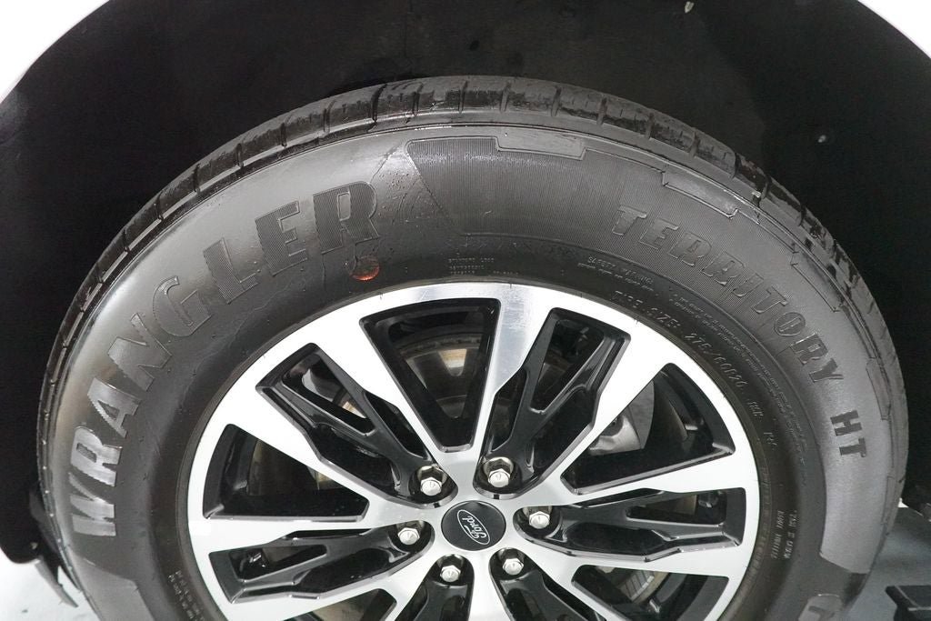 Certified 2025 Ford Expedition Platinum AWD/4WD image 39