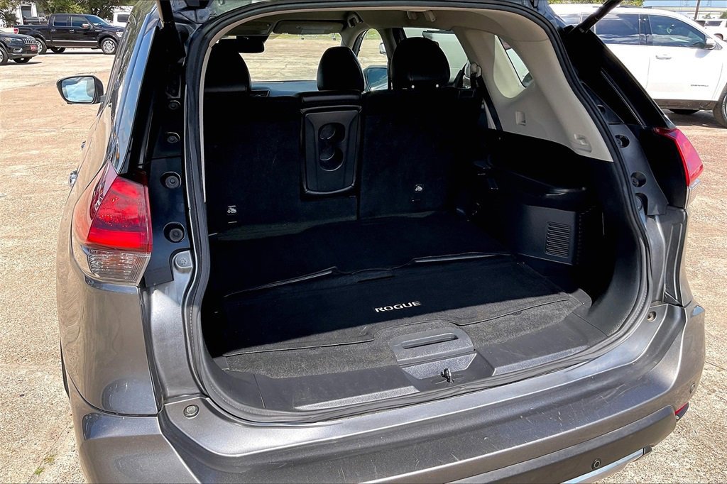 Used 2019 Nissan Rogue SL image 37