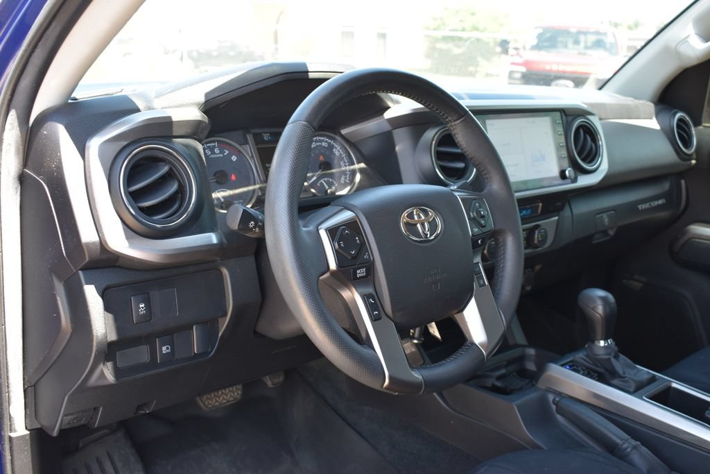 Used 2022 Toyota Tacoma SR5 AWD/4WD image 10