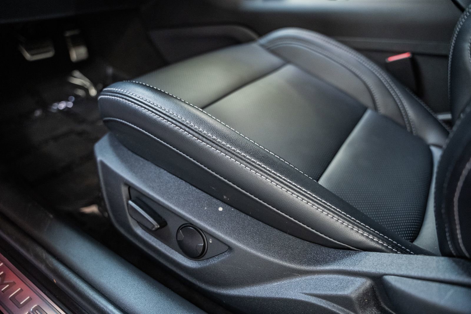 Certified 2025 Ford Mustang Premium image 37