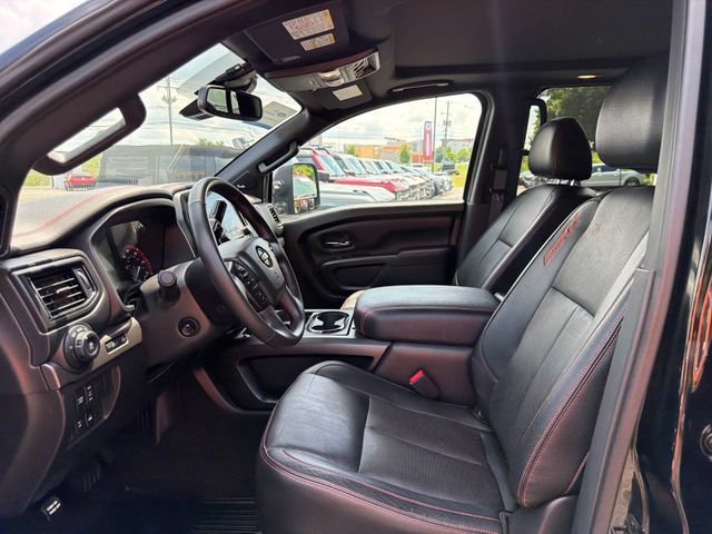 Used 2020 Nissan Titan PRO-4X w/ Pro-4x Convenience Package AWD/4WD image 11