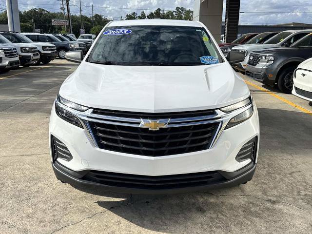 Used 2023 Chevrolet Equinox LS w/ LS Convenience Package FWD image 2