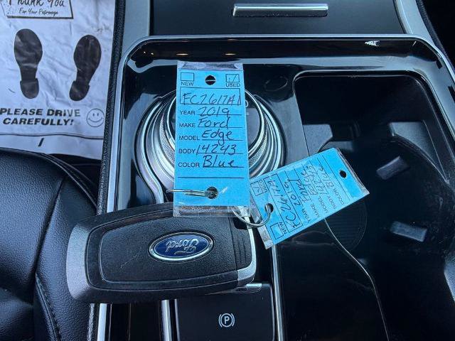 Certified 2019 Ford Edge SEL w/ Equipment Group 201A AWD/4WD image 24