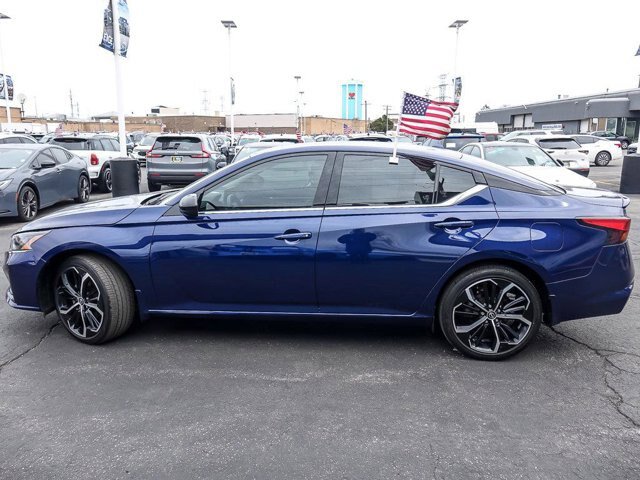 Used 2024 Nissan Altima 2.5 SR AWD/4WD image 6