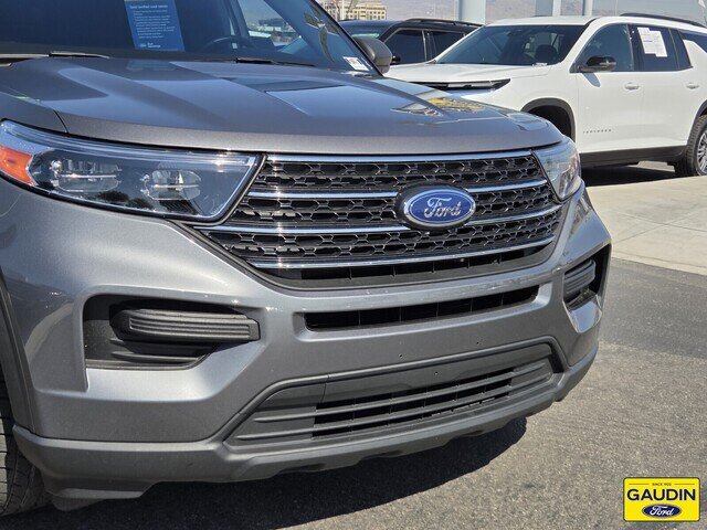 Certified 2024 Ford Explorer XLT RWD image 2