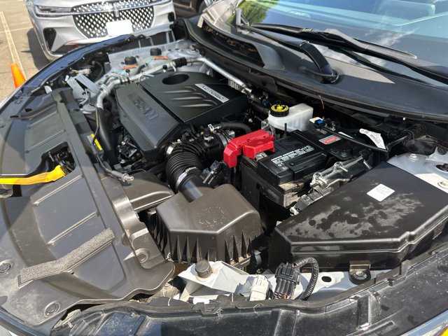 Used 2024 Nissan Rogue SV AWD/4WD image 43