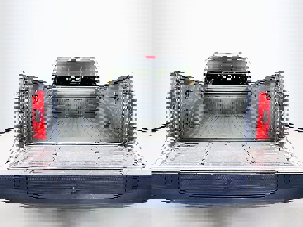 Certified 2022 Ford F150 XLT w/ Equipment Group 302A High image 21