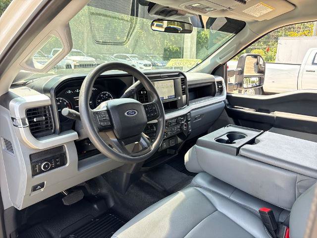 Certified 2025 Ford F250 XL w/ XL Chrome Package AWD/4WD image 6