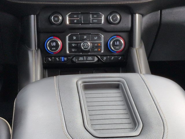Used 2023 Chevrolet Tahoe Premier RWD image 19