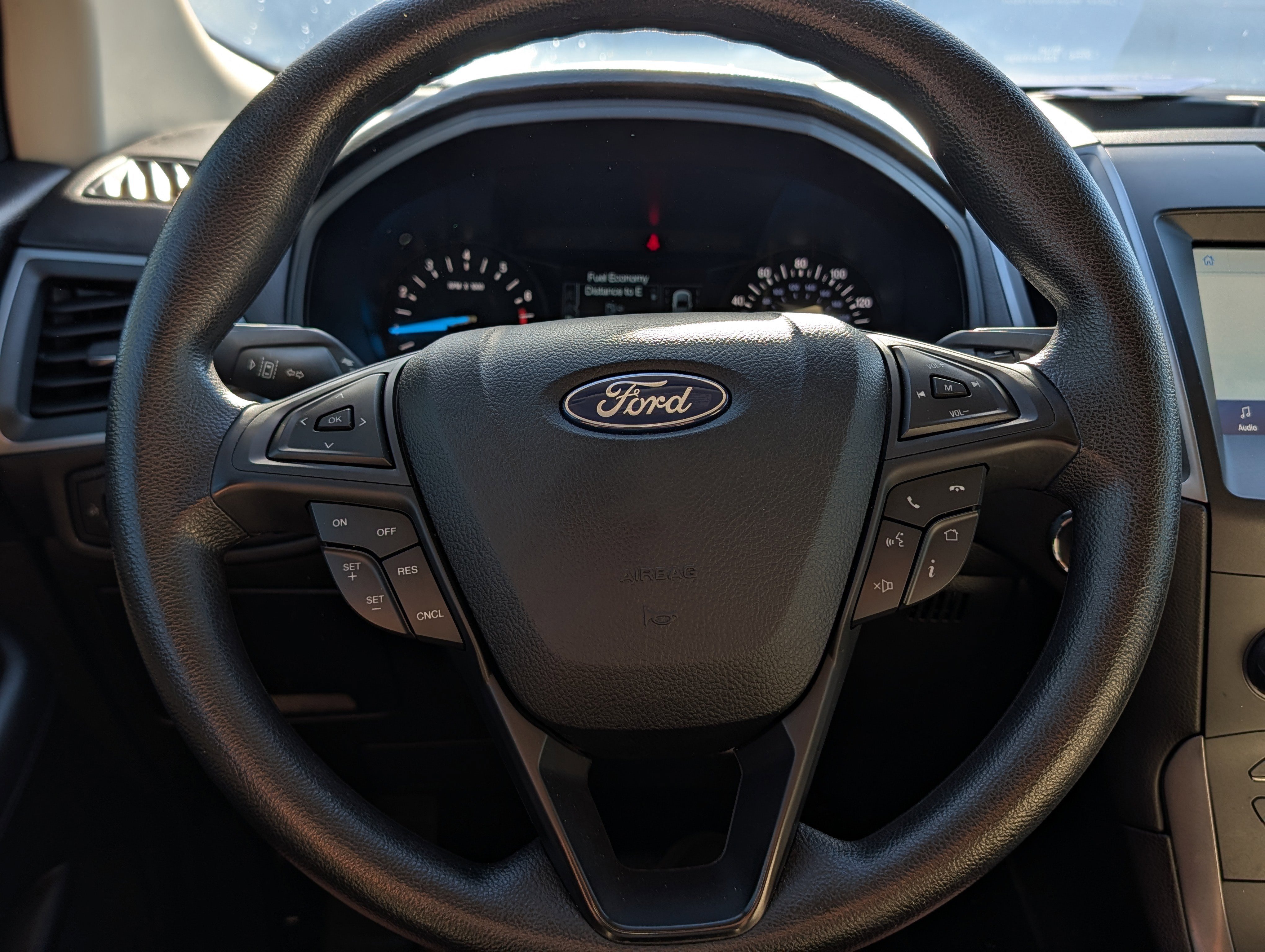 Certified 2020 Ford Edge SE image 26