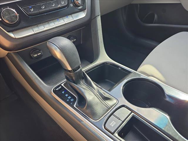 Used 2018 Hyundai Sonata SE FWD image 12