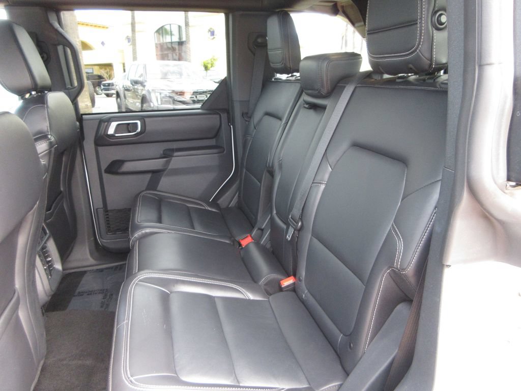 Certified 2025 Ford Bronco Outer Banks AWD/4WD image 25
