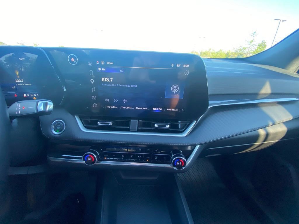 Used 2025 Chevrolet Equinox LT w/ Convenience Package II image 15