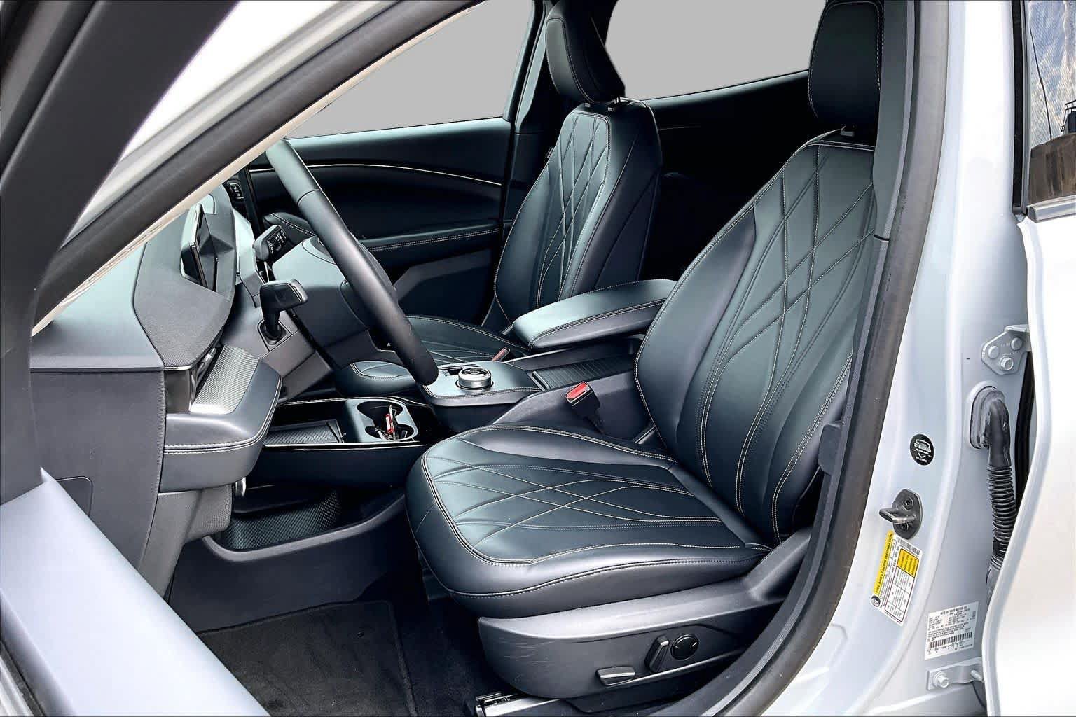 Certified 2023 Ford Mustang Mach-E Select RWD image 9