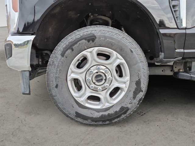 Certified 2025 Ford F250 XLT w/ 360-Degree Camera Package AWD/4WD image 9