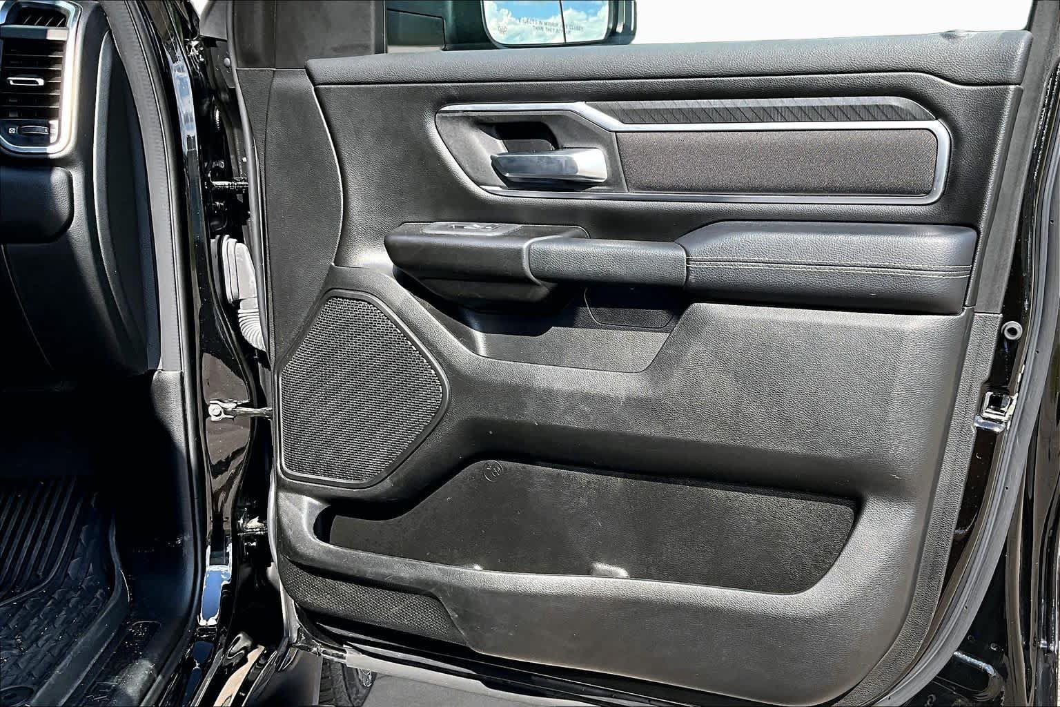 Used 2025 RAM 1500 Big Horn AWD/4WD image 23