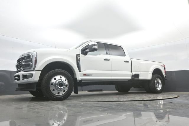 Certified 2024 Ford F450 Platinum w/ FX4 Off-Road Package AWD/4WD image 30