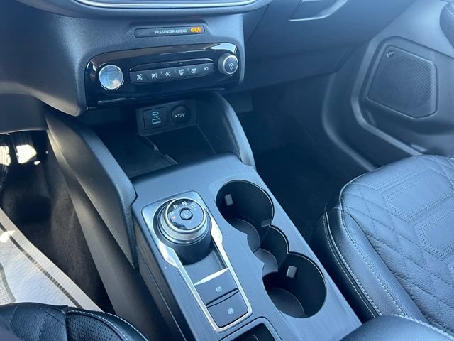 Certified 2023 Ford Escape Platinum w/ Premium Technology Package AWD/4WD image 17