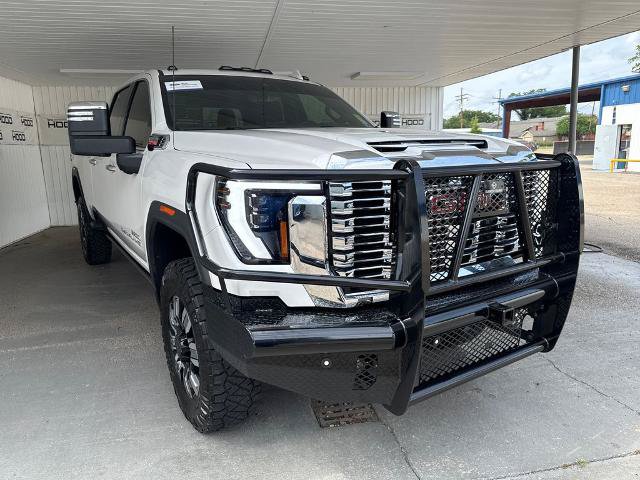 Used 2024 GMC Sierra 3500 Denali w/ Denali Reserve Package AWD/4WD image 1