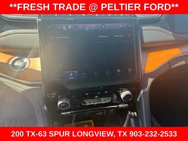 Used 2023 Jeep Grand Cherokee L Summit AWD/4WD image 13