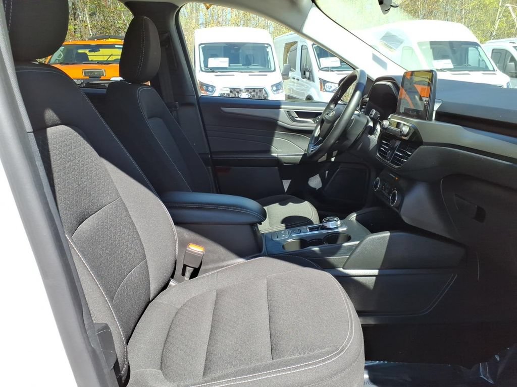 Certified 2024 Ford Escape Active AWD/4WD image 10