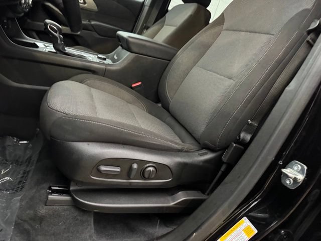Used 2023 Chevrolet Traverse LT w/ Midnight/Sport Edition AWD/4WD image 6
