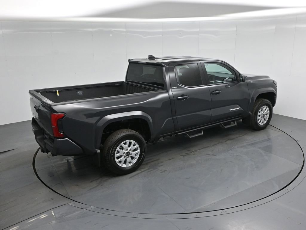 Used 2025 Toyota Tacoma SR5 image 36
