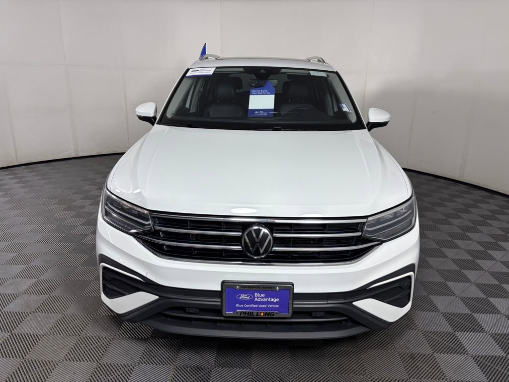 Used 2022 Volkswagen Tiguan SE w/ Panoramic Sunroof Package image 2