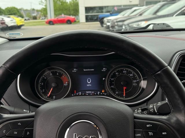 Used 2020 Jeep Cherokee Trailhawk w/ Cold Weather Group AWD/4WD image 7