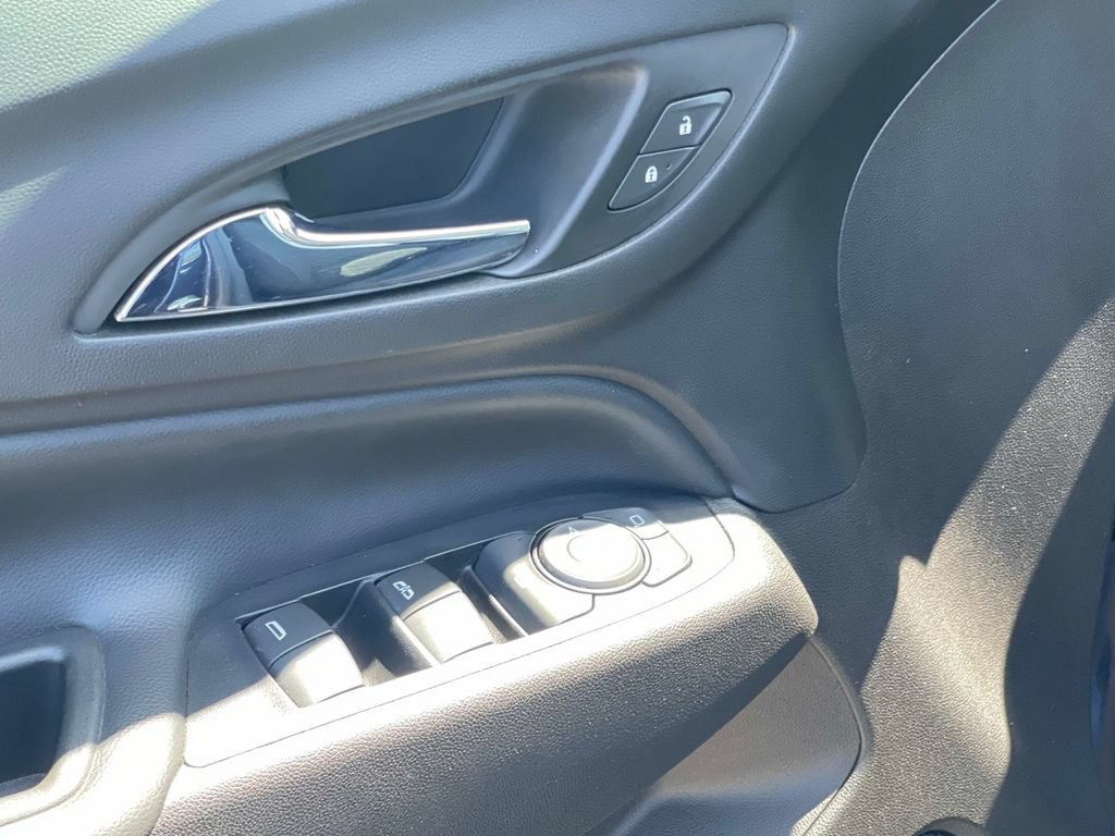 Used 2018 Chevrolet Equinox LT w/ Sun & Infotainment Package FWD image 21