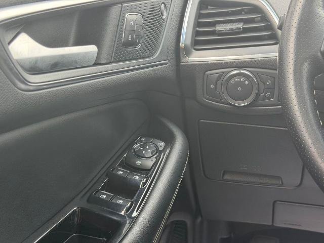Certified 2019 Ford Edge ST w/ Equipment Group 401A AWD/4WD image 19