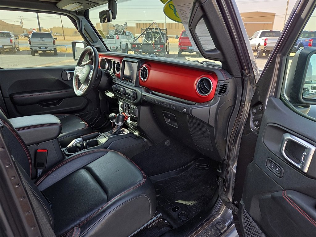 Used 2018 Jeep Wrangler Unlimited Rubicon image 13