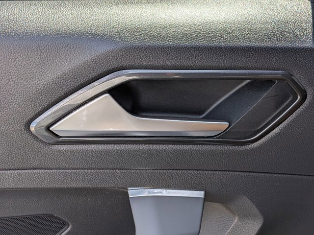 Used 2018 Volkswagen Tiguan SEL w/ R-Line Package image 29