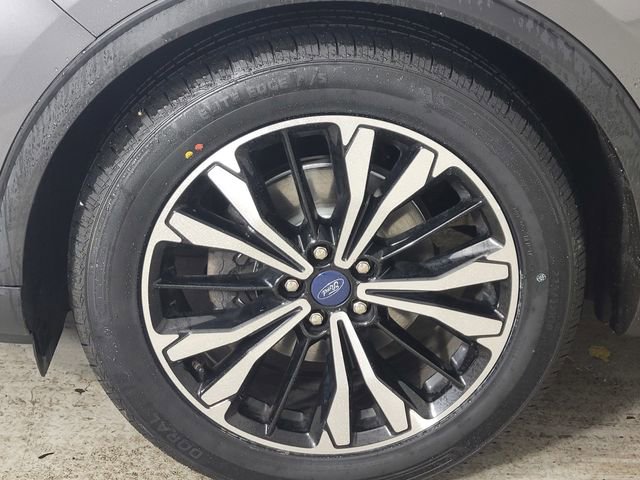 Certified 2022 Ford Escape SE w/ SE Sport Appearance Package FWD image 10