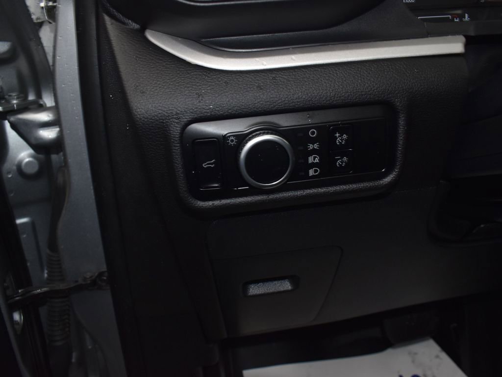 Certified 2024 Ford Explorer XLT w/ Class IV Trailer Tow Package image 13