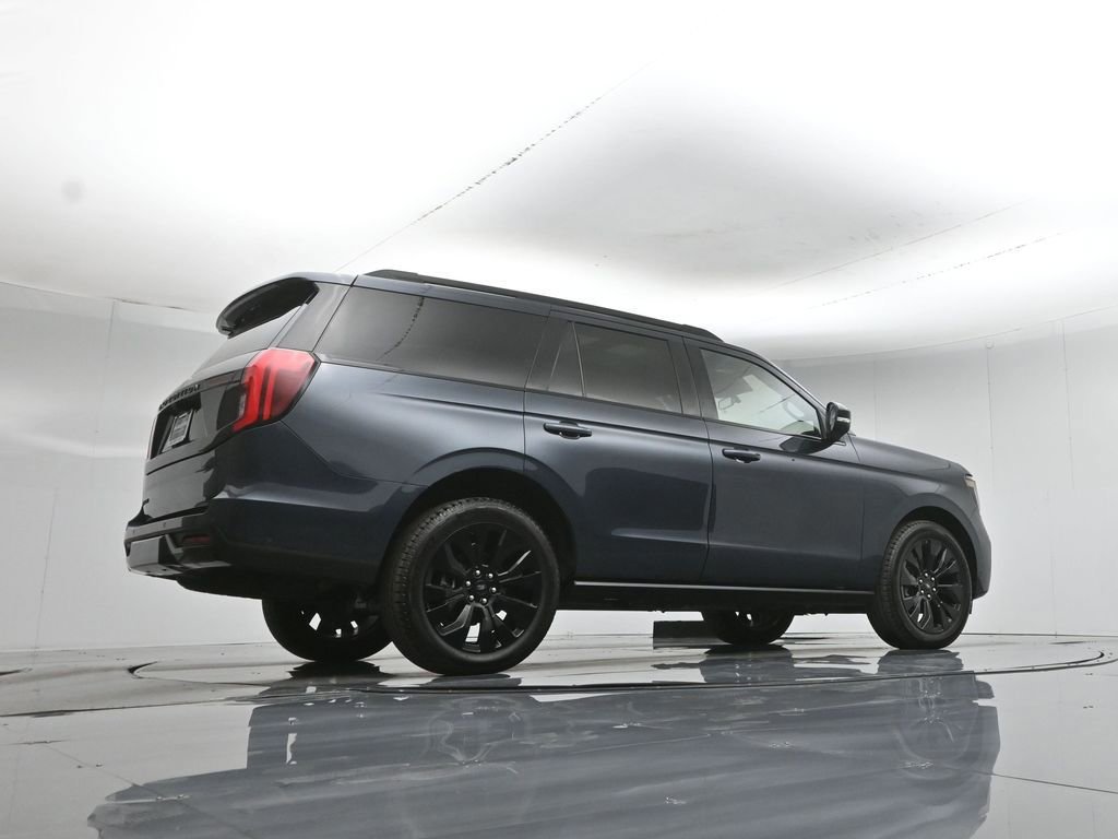 Certified 2025 Ford Expedition Platinum w/ Stealth Appearance Package image 15
