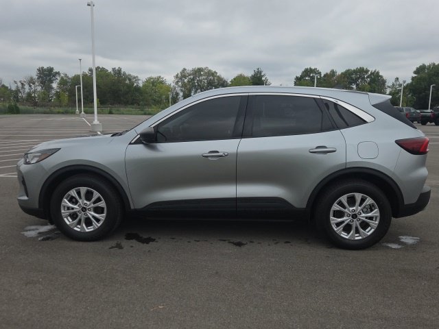 Certified 2023 Ford Escape Active w/ Cold Weather Package FWD image 15