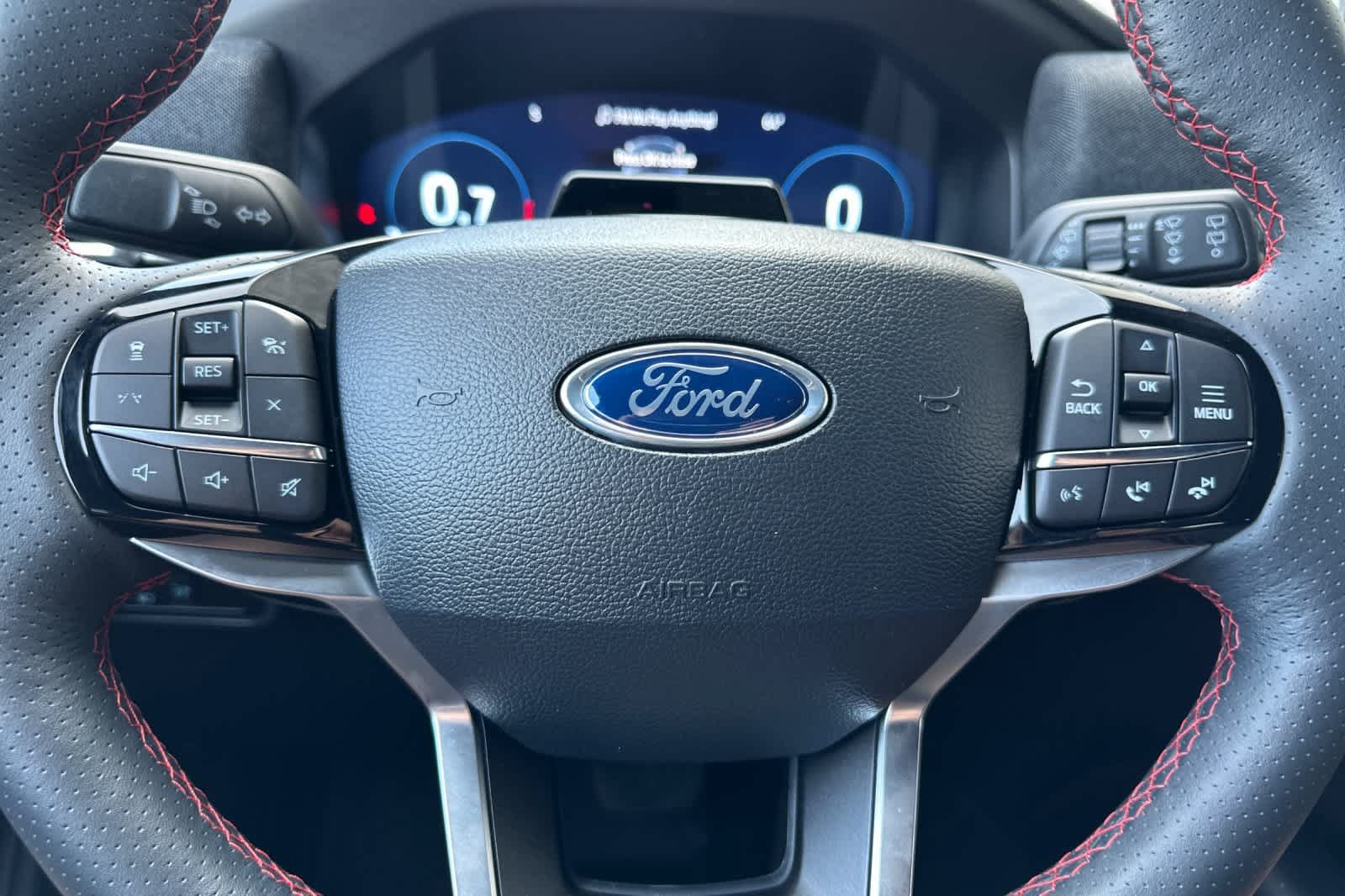 Certified 2025 Ford Explorer ST-Line AWD/4WD image 24