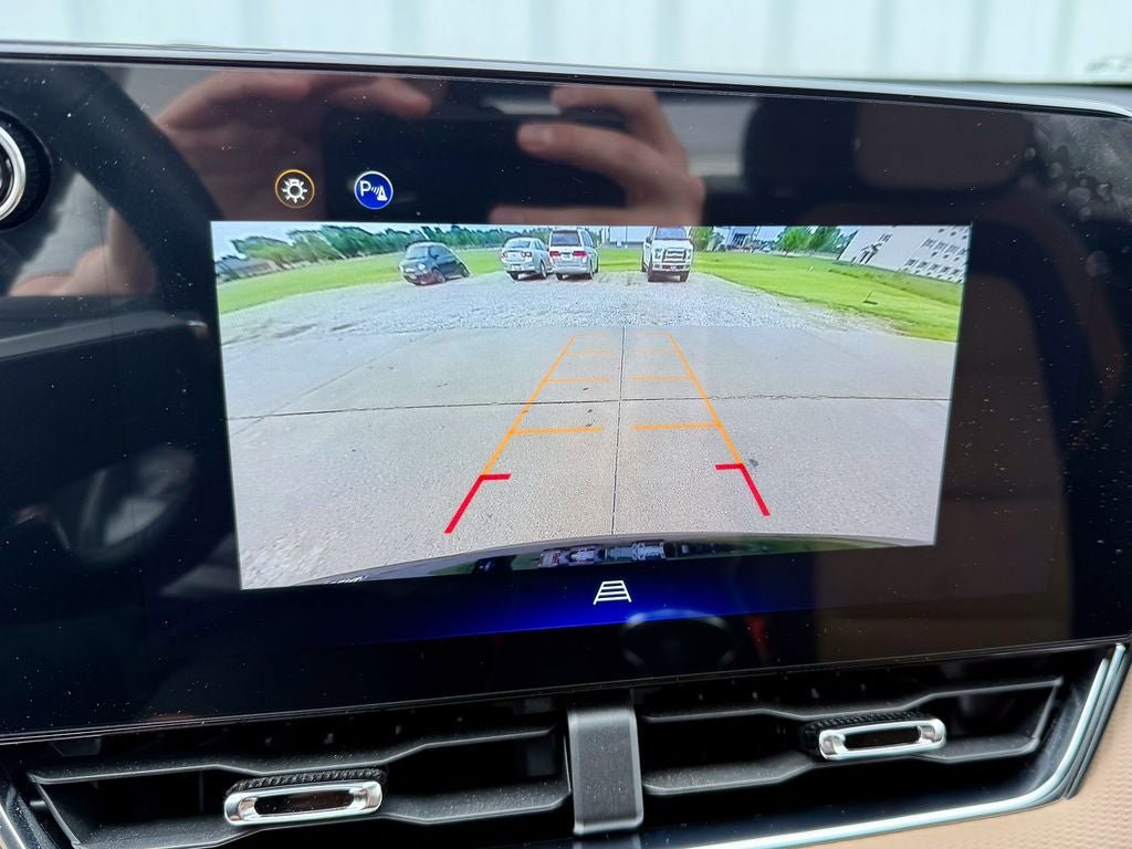 Used 2025 Chevrolet Equinox ACTIV w/ Convenience Package III AWD/4WD image 28