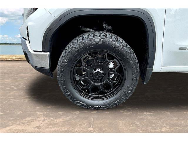 Used 2026 GMC Sierra 1500 SLT AWD/4WD image 36