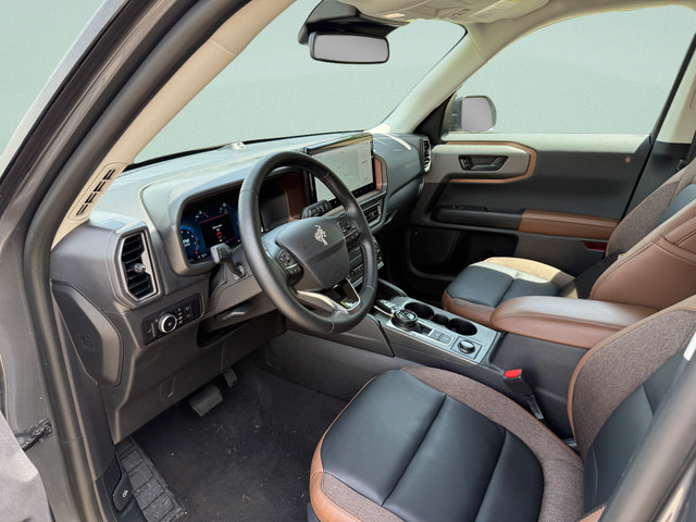Certified 2025 Ford Bronco Sport Outer Banks w/ Outer Banks Tech Package+ AWD/4WD image 4