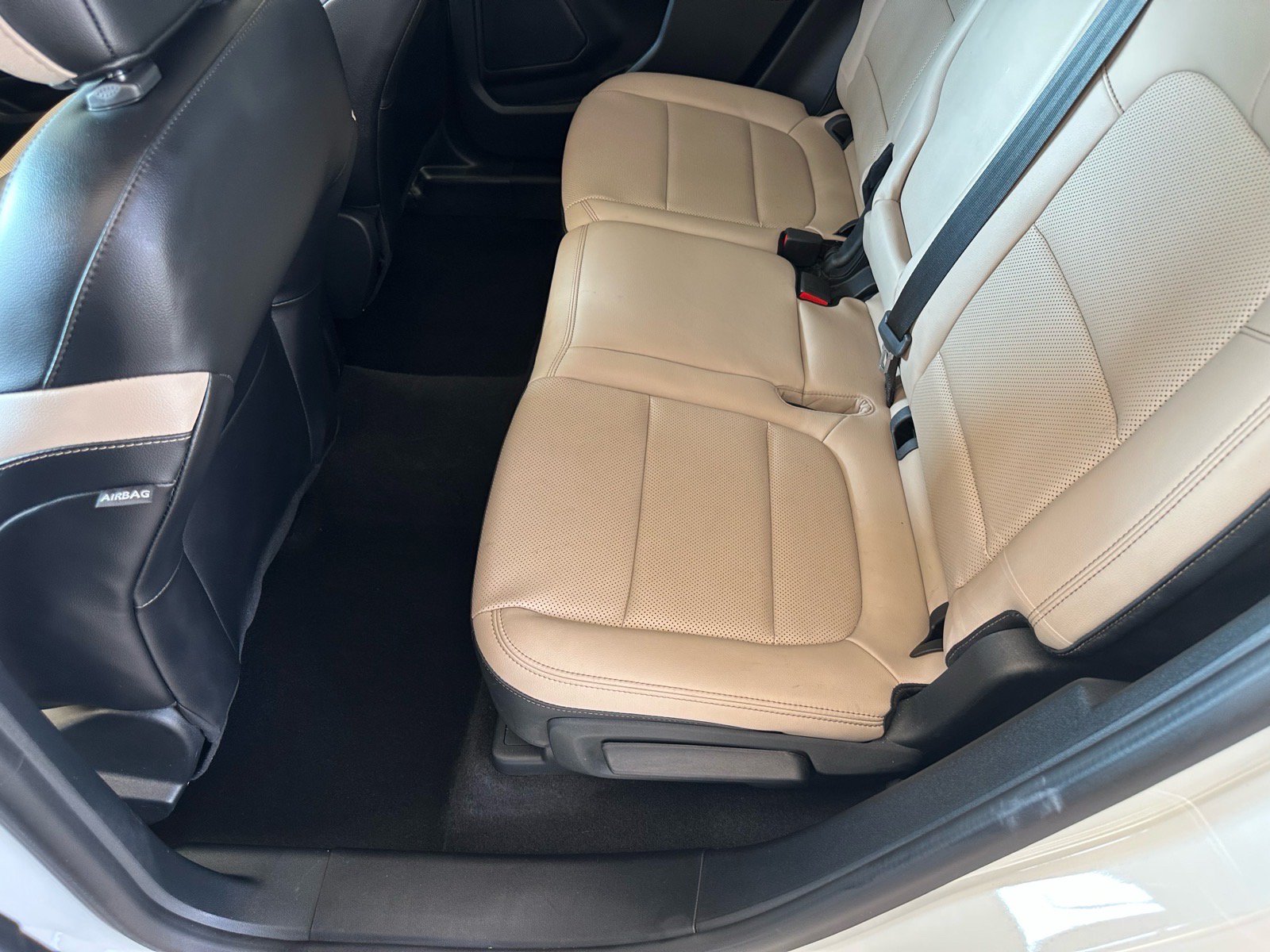 Certified 2020 Ford Escape SEL FWD image 23