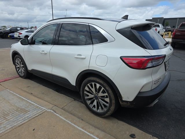 Certified 2020 Ford Escape Titanium w/ Titanium Premium Package 2.0 AWD/4WD image 3