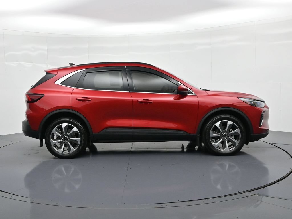 Certified 2023 Ford Escape Platinum AWD/4WD image 5