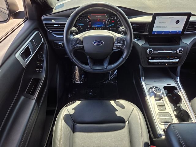 Certified 2020 Ford Explorer XLT w/ Equipment Group 202A image 15