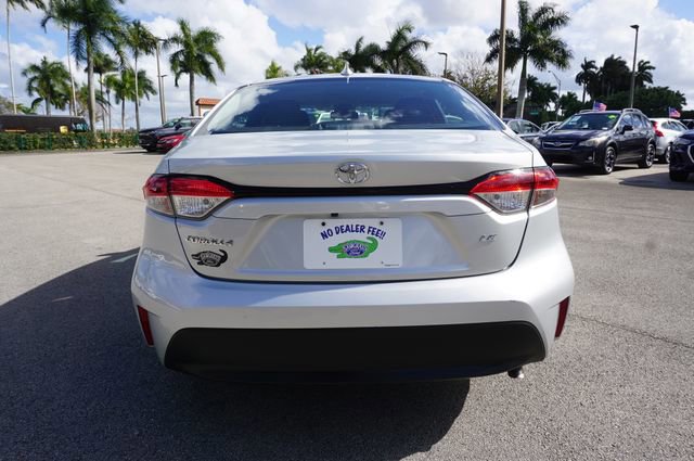 Used 2024 Toyota Corolla LE image 2