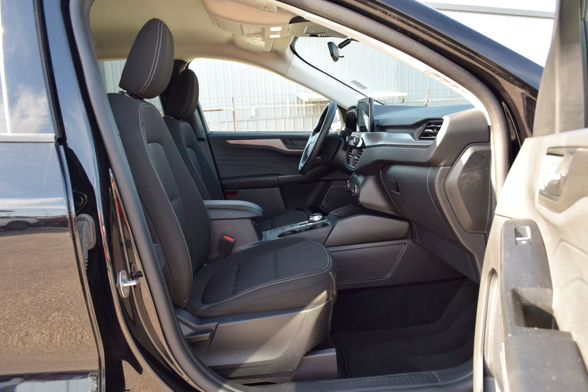 Certified 2025 Ford Escape Active FWD image 23