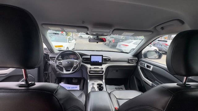 Certified 2022 Ford Explorer XLT w/ Equipment Group 202A image 22