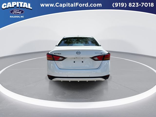 Used 2025 Nissan Altima 2.5 SV FWD image 7