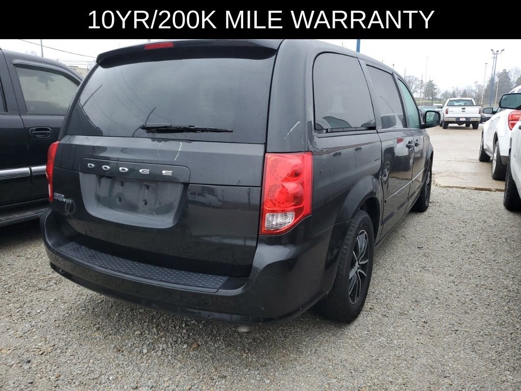 Used 2017 Dodge Grand Caravan SE image 4